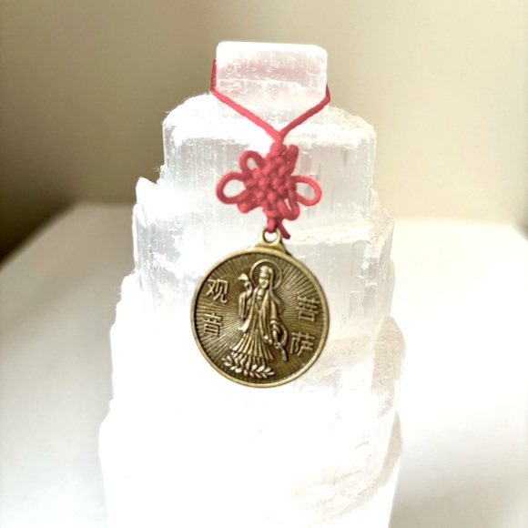 Kwan Yin and Chinese Zodiac Animal Coin on a Red Knot Lucky Charm. - Picture 2 of 6